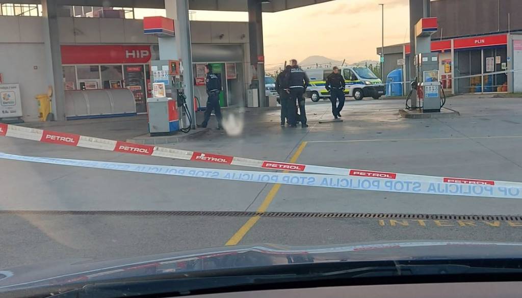 FOTO: Še en razstreljen bankomat, so udarili na Dolenjskem