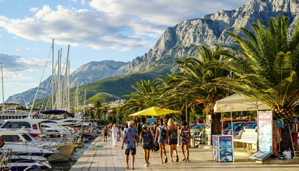 Priljubljena hrvaška destinacija uvaja prepoved električnih skirojev po pločnikih