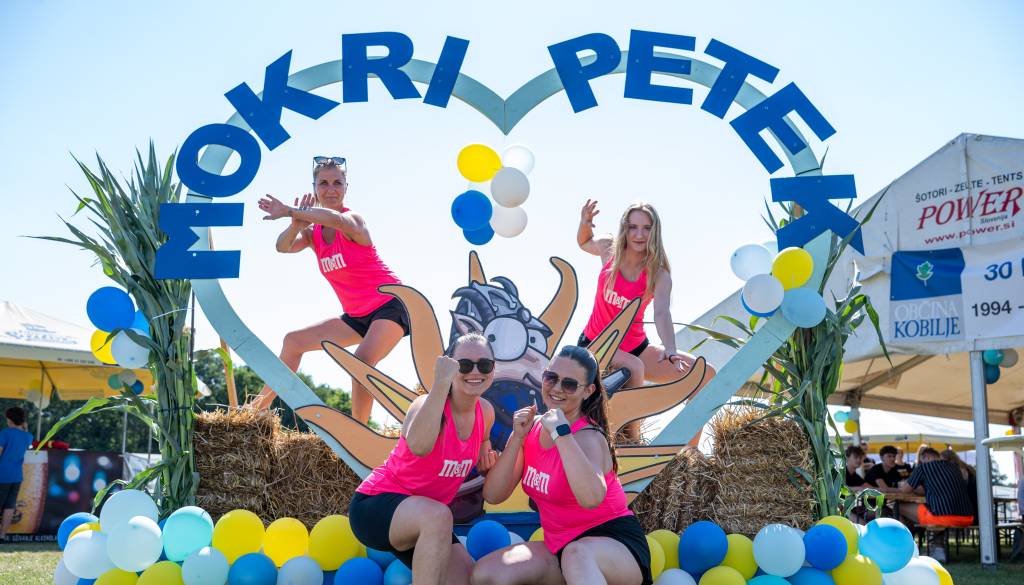 FOTO in VIDEO: 20. Mokri petek v znamenju vode, smeha in adrenalinskih izzivov