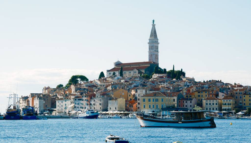 Hrvaška sprejela zakon, ki bo udaril po neregistriranih apartmajih