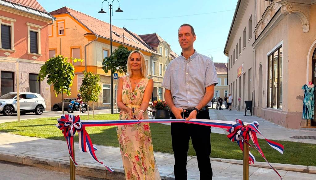 Končno! Zaključili prenovo pomembnega križišča pri Upravni enoti Ptuj