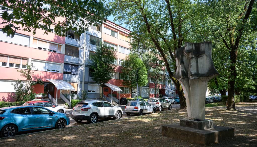 Kaj pesti Tabor? Stare soseske, vse več avtomobilov in premalo prostora