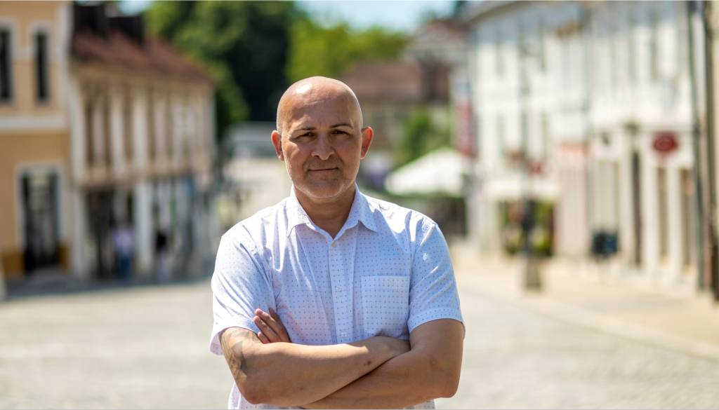 Borut Rončević o načrtih ministrstva, šolanju Romov in pomanjkanju ambicij: To je prvič, da to javno povem, čeprav o tej možnosti razmišljam že od začetka mandata.