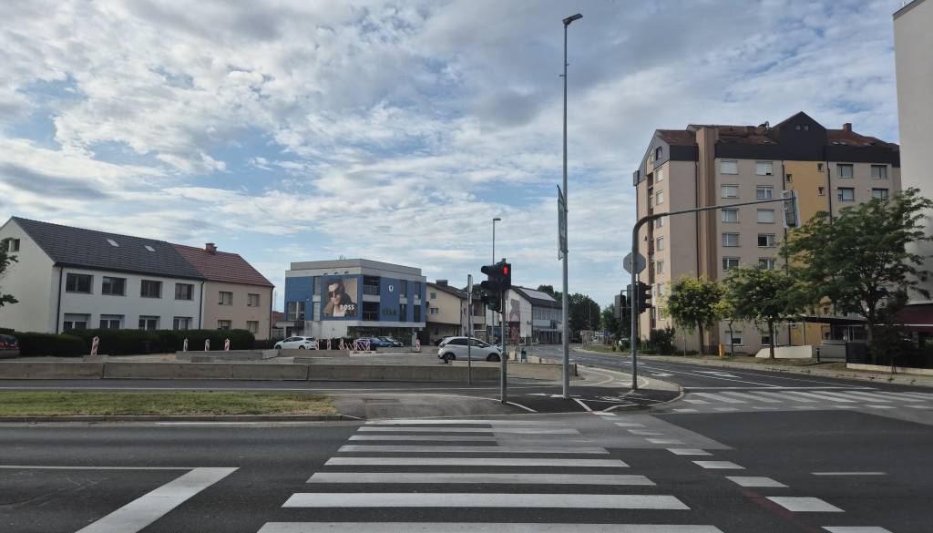 FOTO in VIDEO: V Murski Soboti se ureja še eno parkirišče