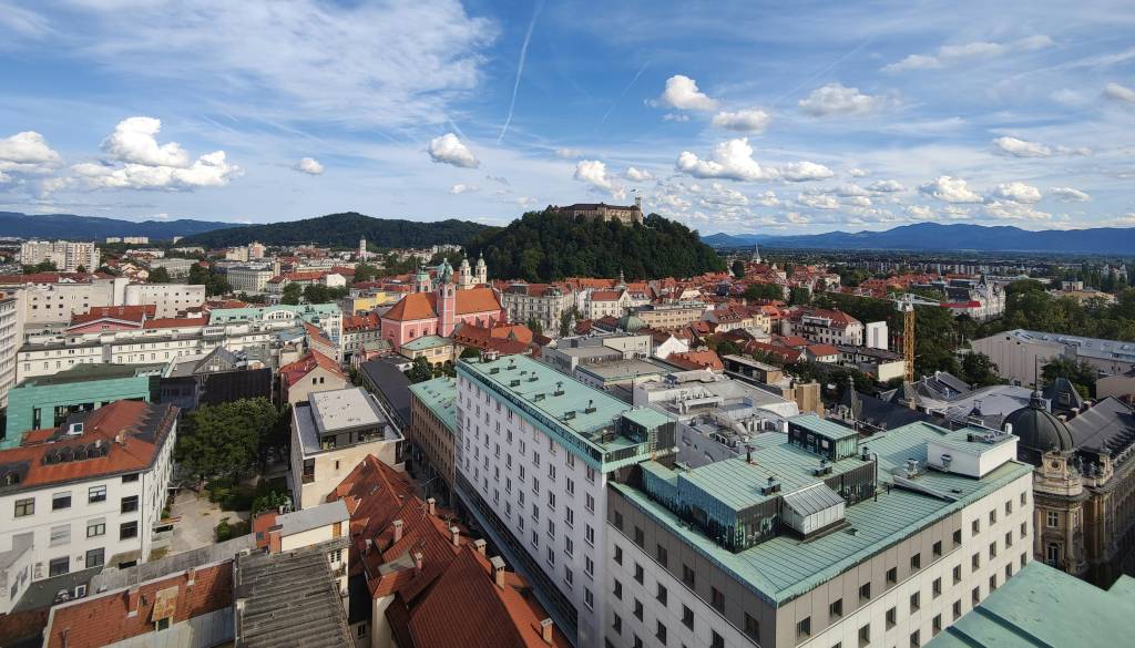 Mladi vse težje do stanovanja: cene v Ljubljani presegle 5000 €/m²