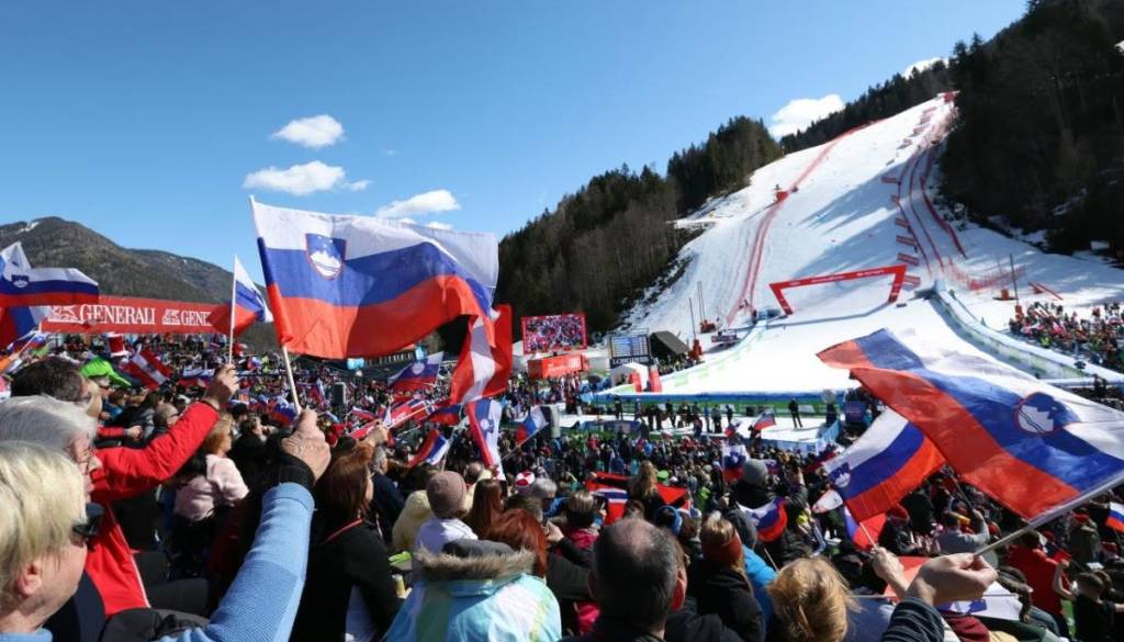 Pomemben dogovor za prihodnost smučanja v Kranjski Gori: Tekme zagotovljene do leta 2034