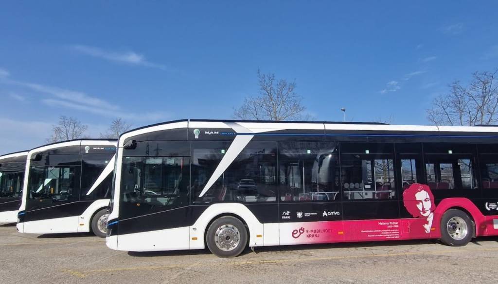 Kranj dobiva nove električne avtobuse, prihodnje leto začetek gradnje velikega polnilnega parka