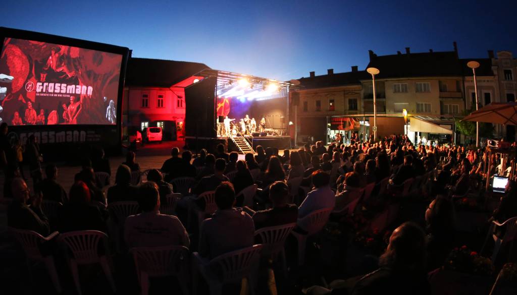 V Pomurju bo konec tedna v znamenju filma, zombijev in ulične kulinarike
