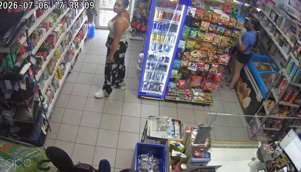 Kočevsko trgovino 'oropali' sredi belega popoldneva: Lastniki potezo opisali kot 'brezplačen nakup'