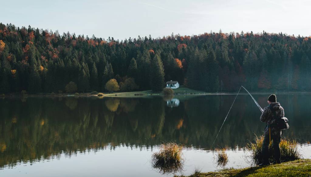 Slovenijo pretresa jutranja tragedija, otroka našli mrtvega deset metrov od brežine