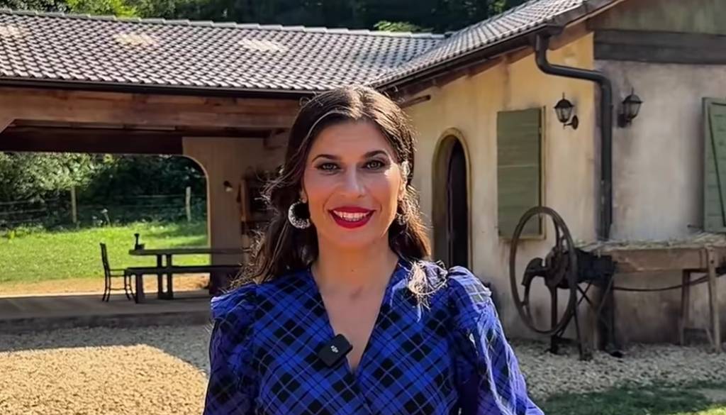 V Gabrju se je začelo 70 dni snemanja Kmetije: domačine povabili tudi na ogled prizorišča