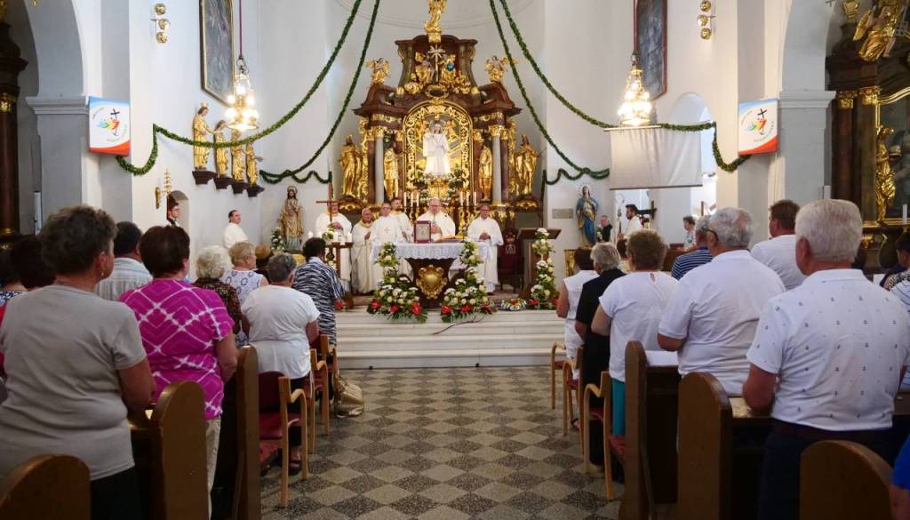 Za »velko mašo« bo po Pomurju slovesno, poglejte programe praznovanj