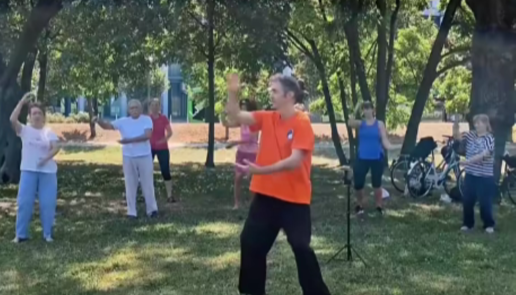 Brezplačna sprostitev v Ljubljani: Tai Či in Či Gong pod krošnjami Navja