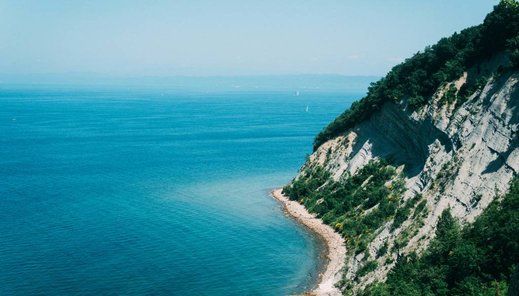 Greste na morje? Na dveh kopališčih na Obali kopanje odsvetujejo