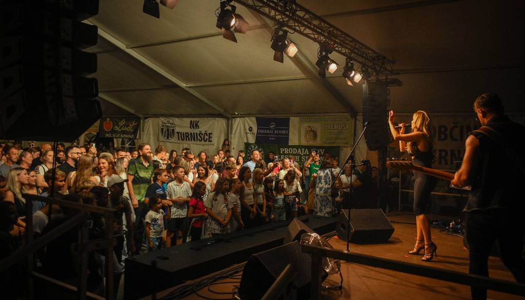 FOTO: V Turnišču odmevala Varaška noč z Lidijo Bačić