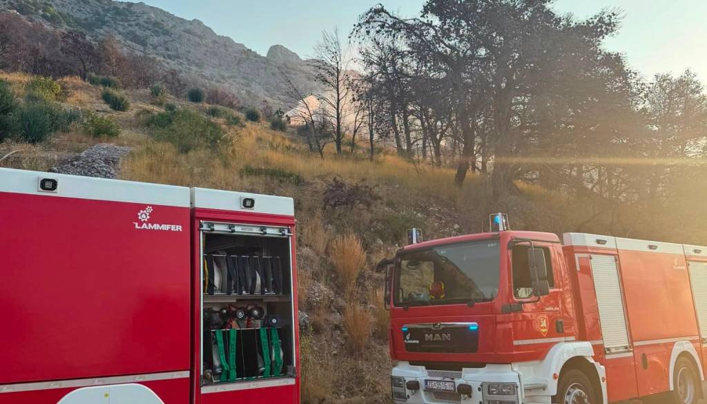 Po katastrofalnem požaru pri Omišu izbruhnil nov požar