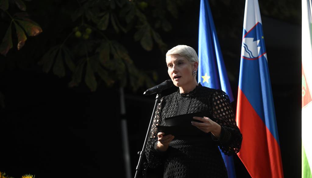 FOTO in VIDEO: Na Prekmurskem trgu slavnostna počastitev praznika