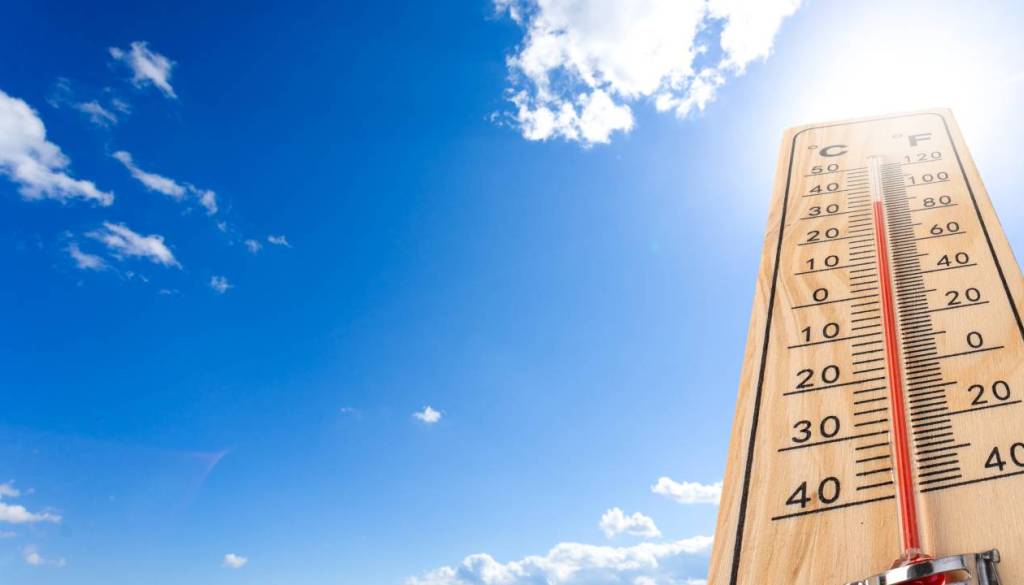 Zadnji dan julija prinesel številne temperaturne rekorde, ponekod izmerili kar 40 stopinj