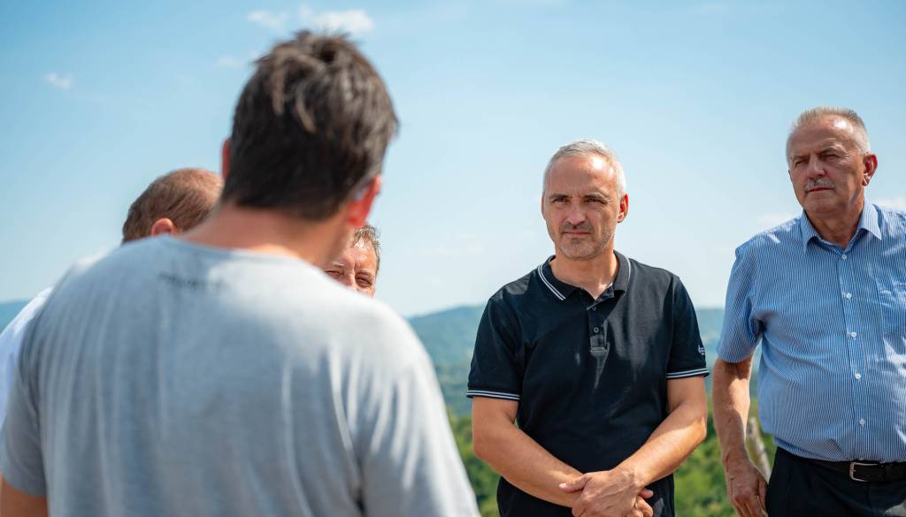 FOTO: Suša uničuje pridelek, minister kmetom sporoča: »Ne bodo ostali sami«