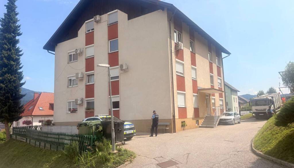 Osumljenec grozljivega umora v Vuhredu bo v priporu do oktobra