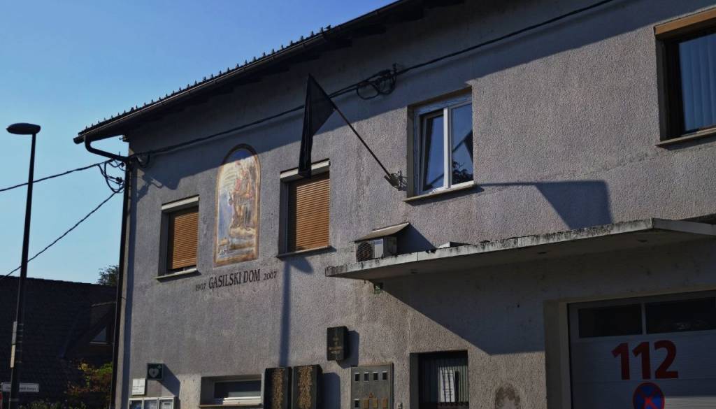 Umrl poveljnik trnovskih gasilcev, v Zalogu odpovedali veselico