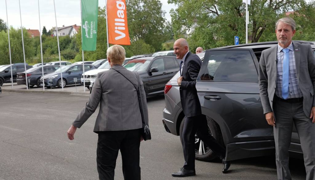 Janša na Agri: Brez kmeta ni hrane in brez hrane ni življenja