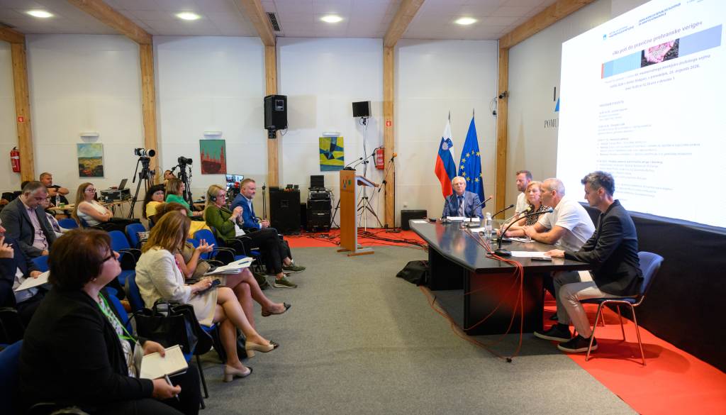 FOTO in VIDEO: Dva od petih kmetov sploh ne vesta, da jih pravila že ščitijo: Pritožb skoraj ni, strah pred trgovci ostaja
