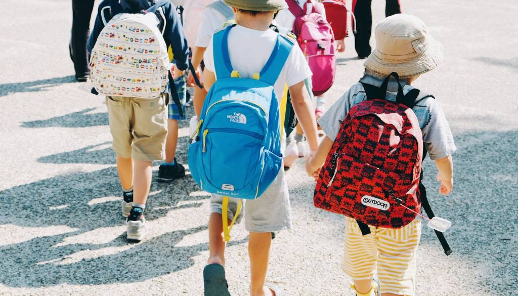 Imate doma prvošolčka? Te pravice nikar ne spreglejte, pripada obema staršema