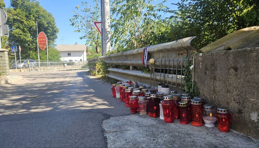 FOTO in VIDEO: To je prizorišče tragedije v Predosljah, v kateri je življenje izgubil 26-letnik
