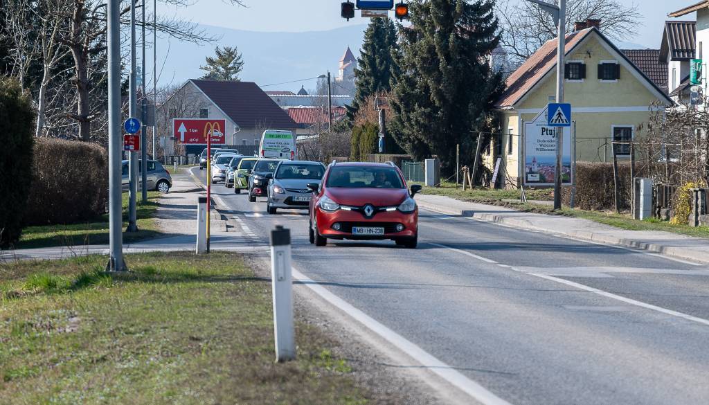 Minister Vrtovec odgovarja glede ptujske obvoznice: Južna varianta bi bila dražja in prometno manj učinkovita