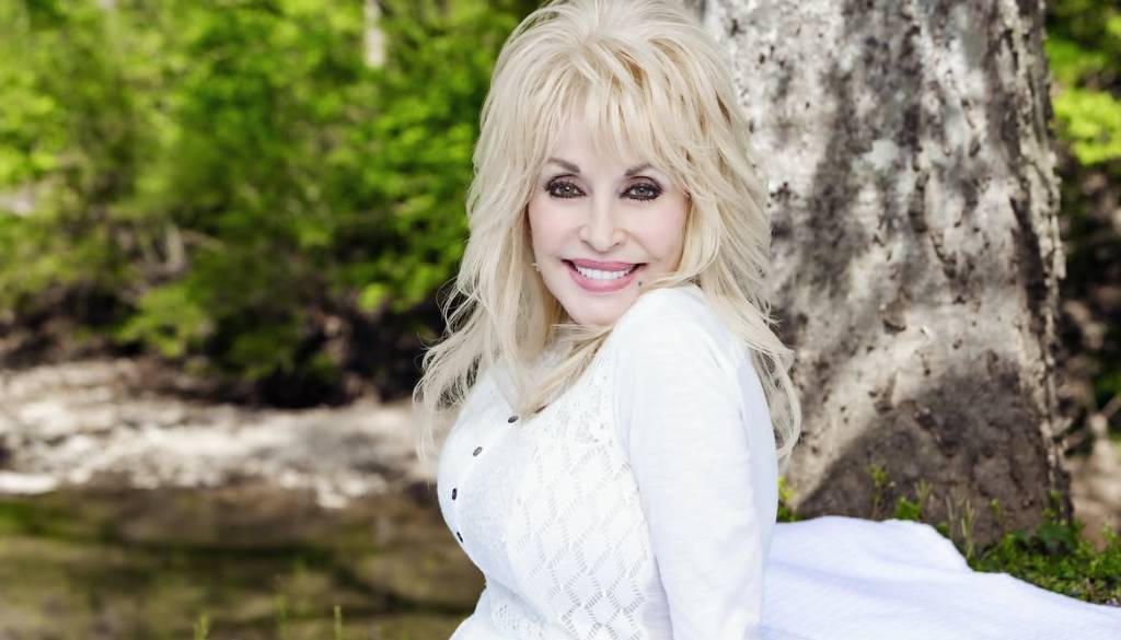 Svet glasbe žaluje: Poslovila se je ikona country glasbe Dolly Parton
