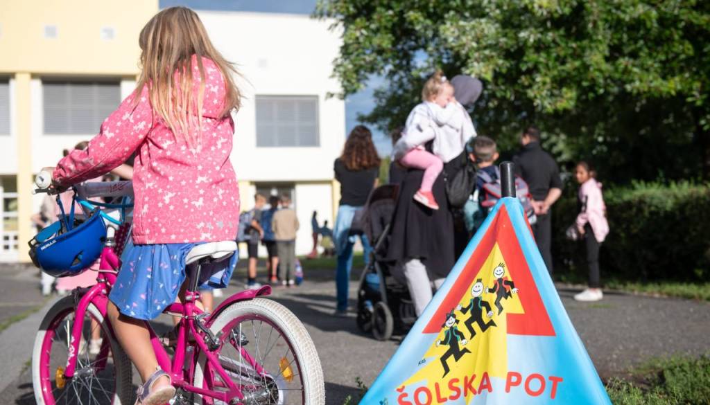 Prvošolci pred velikim dnem: Od 300 evrov do nahrbtnika oziroma kako pomagajo pomurske občine