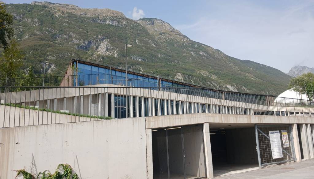 Pet let brez športne dvorane: Kdaj jo bodo v Bovcu vendarle odprli?