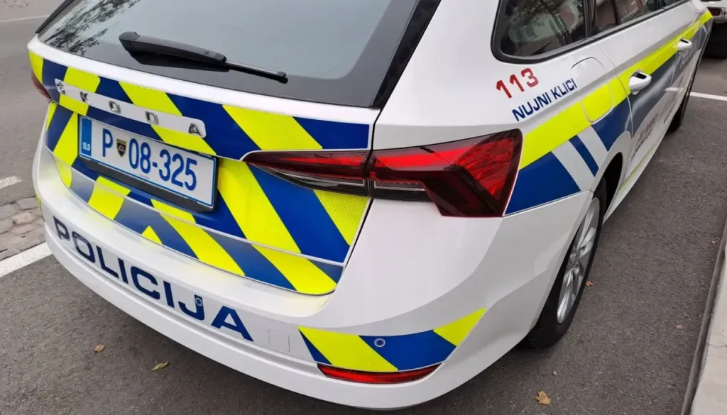 Tatovi v Pomurju odtujili vrtni traktor, policisti obravnavali tudi goljufijo