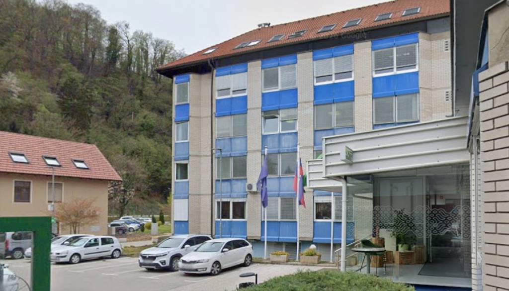 Za dlje časa se zapira krajevni urad Upravne enote Krško, kakšne so alternative