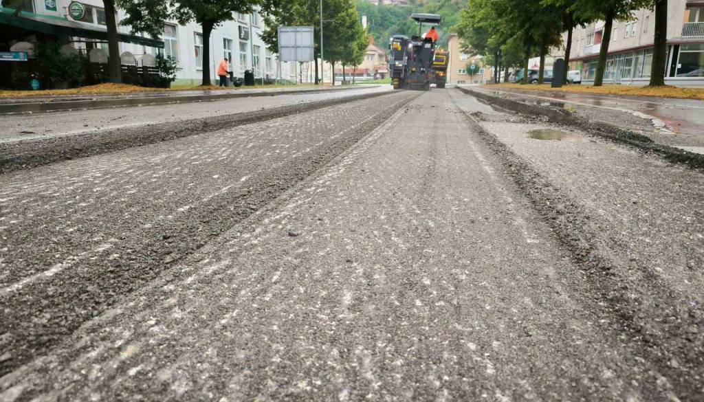 Zaradi napovedane vročine bodo gradbena dela potekala prej