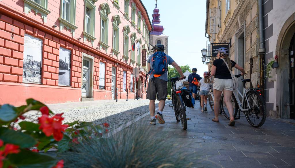 Bomo podrli rekord? Temperature na Ptuju se že približujejo 40 stopinjam