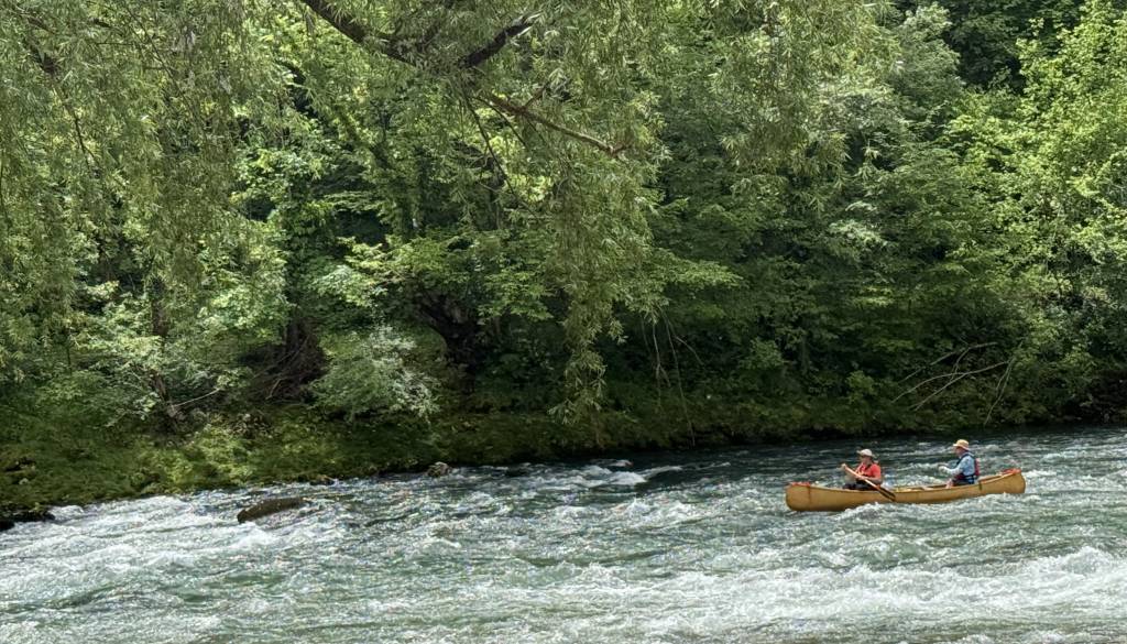 Ko še Kolpa preseže 27 stopinj… Preverite, kako topla je voda na priljubljenih kopališčih