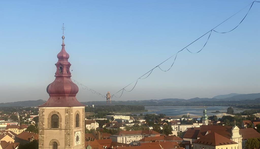 Vprašali smo turiste: kaj jih je pripeljalo v najstarejše slovensko mesto?