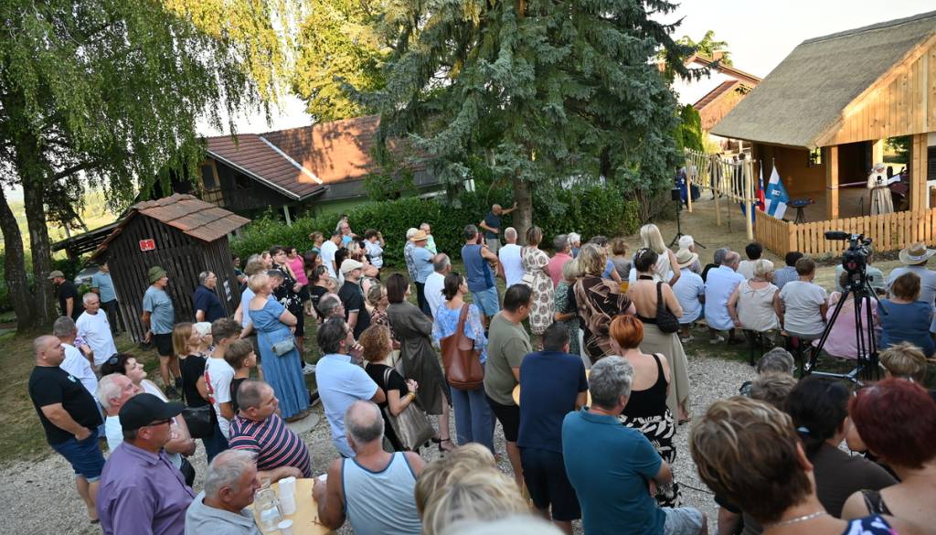 Na Kogu odprli muzej na prostem, posvečen viničarski dediščini
