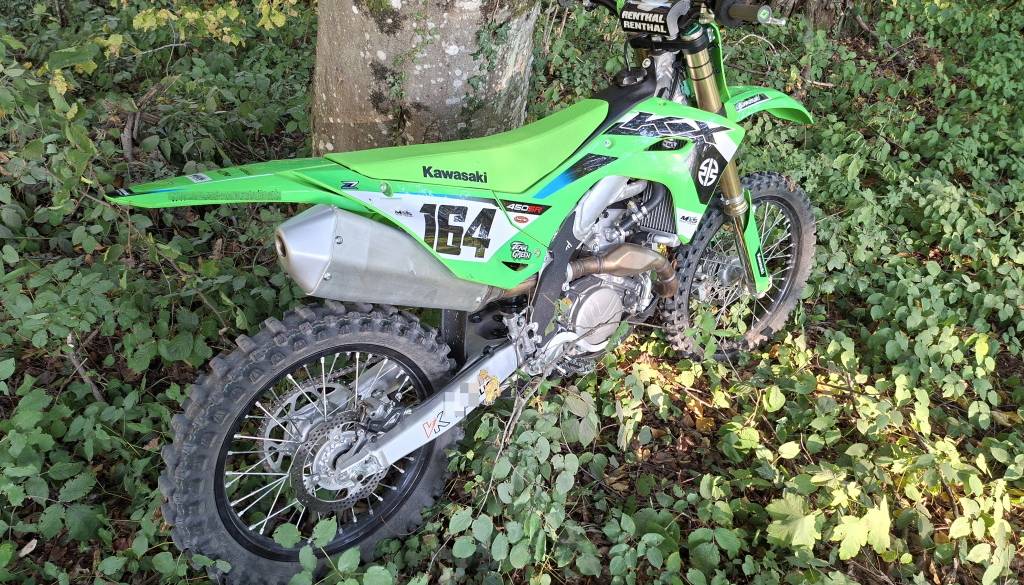 Ukraden 12.000 evrov vreden motokros našli v gozdu
