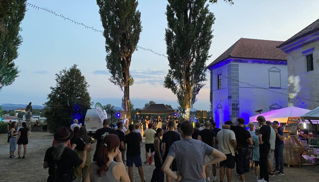 Pivo in glasba napolnila Sončni park: znova je zaživel Hmeljfest