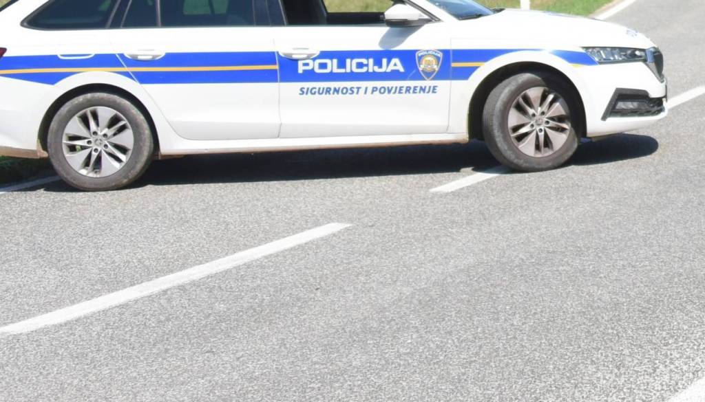 Tako visoke prometne kazni vam lahko napišejo hrvaški policisti
