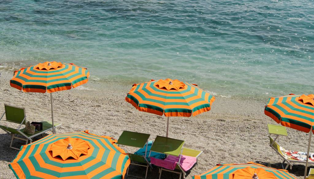 Kako ostati pobožen na plaži? Katoliški portal delil sedem preprostih nasvetov za vernike na dopustu