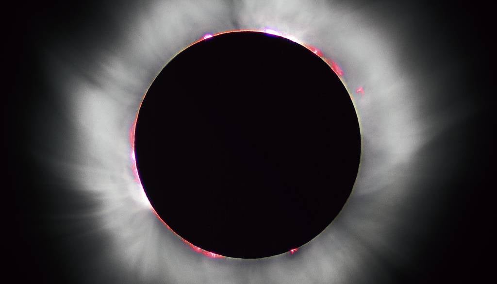 V sredo poglejte v nebo: Sonce bo nad Slovenijo za nekaj časa »izginilo«