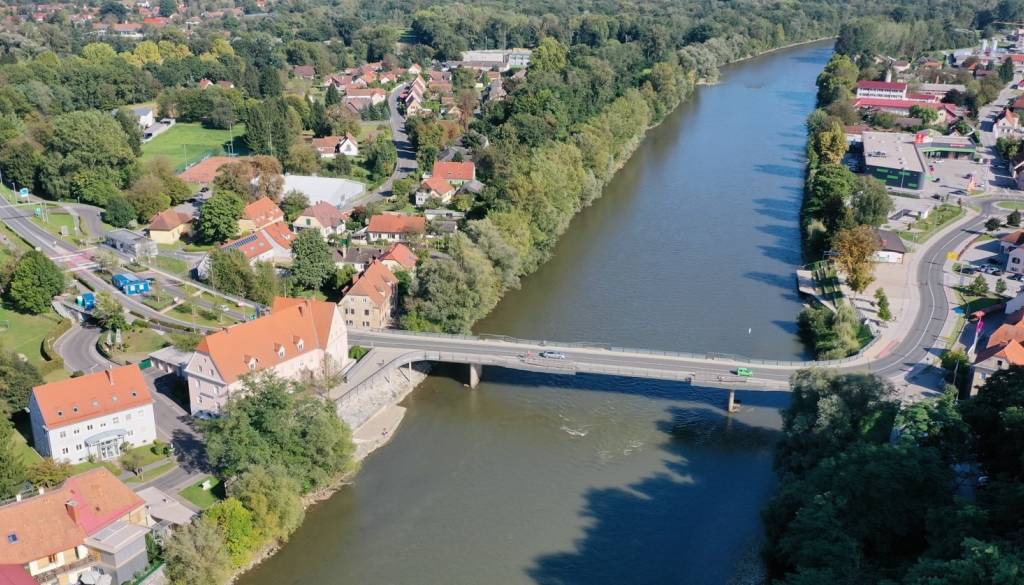 Sprva 83 tisočakov, zdaj skoraj 108 tisoč evrov za tekaško stezo