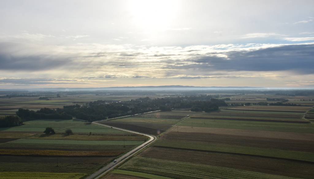 Danes še sonce in do 28 stopinj, jutri obrat vremena s nevihtami