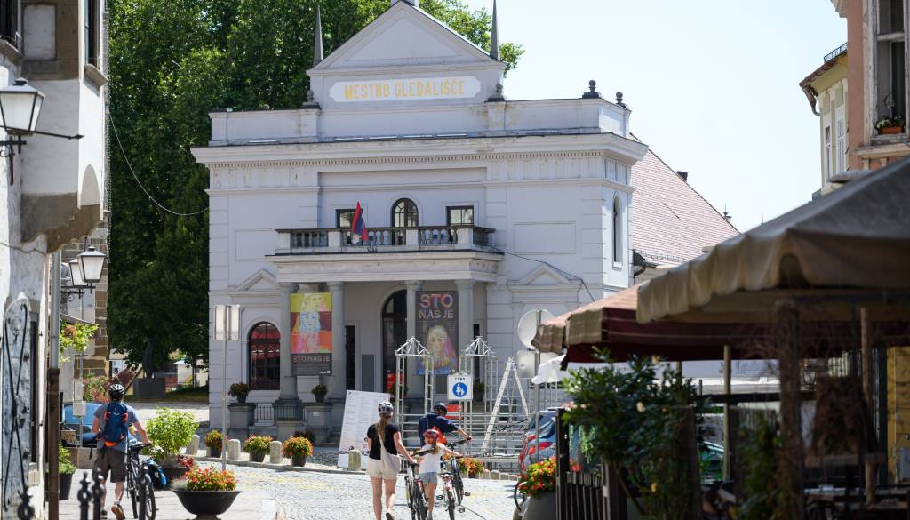 Uživajte v današnjem soncu, jutri prihajajo nevihte in občutna ohladitev