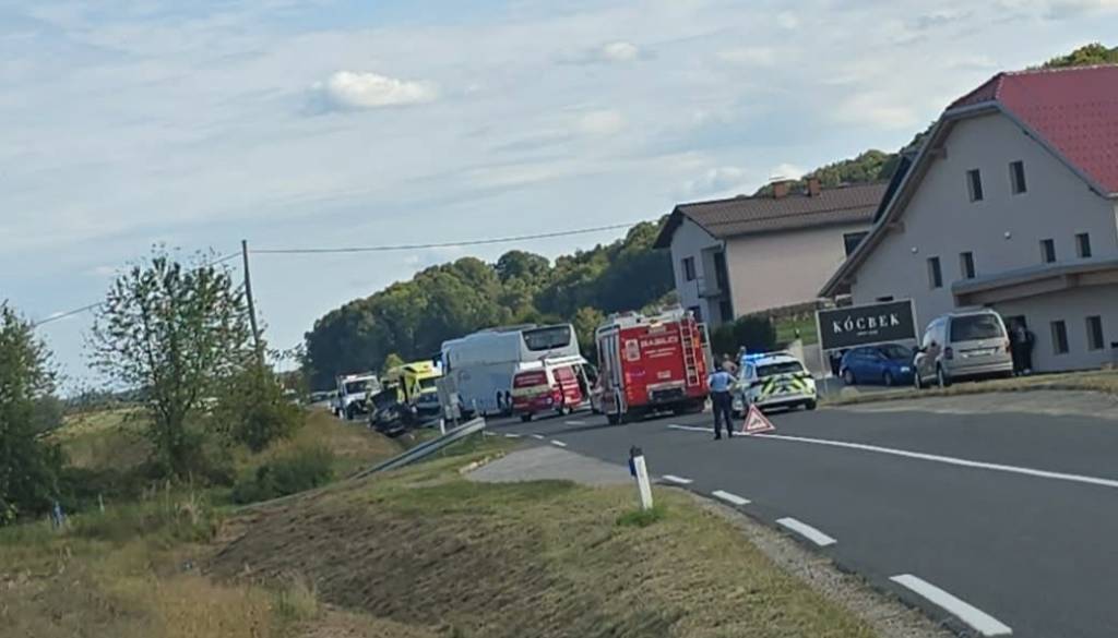 V Pomurju zaprta cesta, prišlo je do prometne nesreče