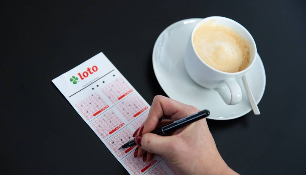 Neverjetno! Že tretji dobitni Loto listek letos vplačan v istem kraju